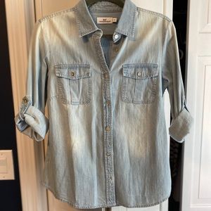 Vineyard vines soft denim shirt